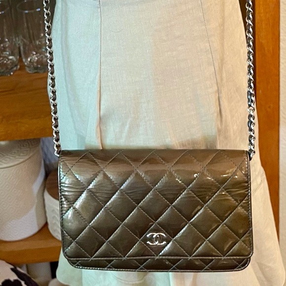 ❌SOLD❌💯Authentic Chanel Wallet on Chain WOC Green - Picture 14 of 15